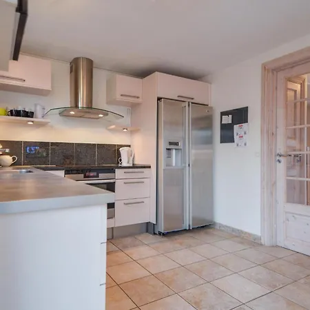 3 Bedroom Pet Friendly In Romo