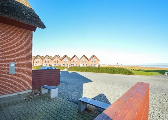 With Sea View 154 Дом отдыха Bolilmark